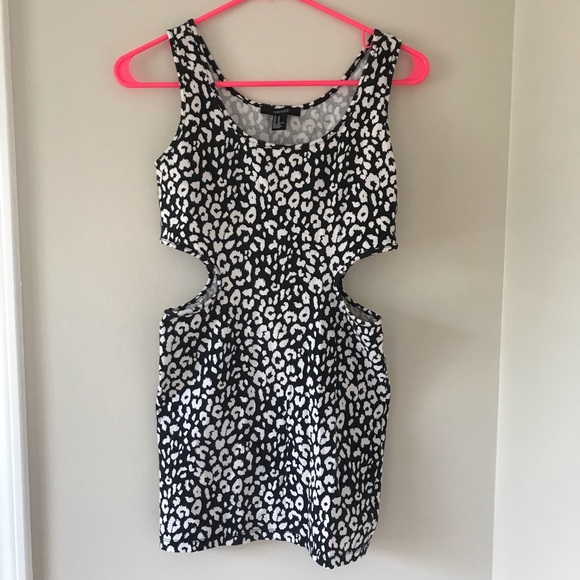 Forever 21 Dresses & Skirts - Leopard dress with cutouts